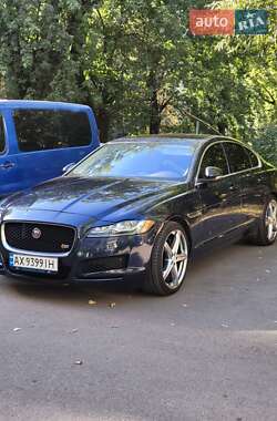 Седан Jaguar XF 2015 в Киеве