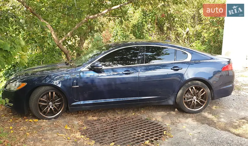 Jaguar XF 2010