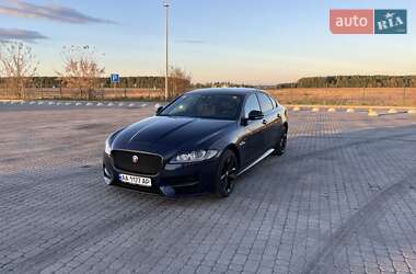 Седан Jaguar XF 2016 в Киеве