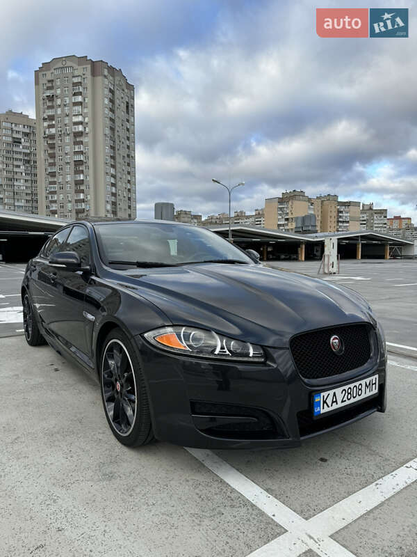 Седан Jaguar XF 2015 в Києві