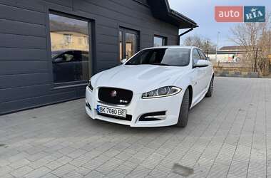 Седан Jaguar XF 2014 в Рокитному