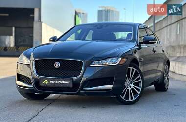 Седан Jaguar XF 2019 в Києві