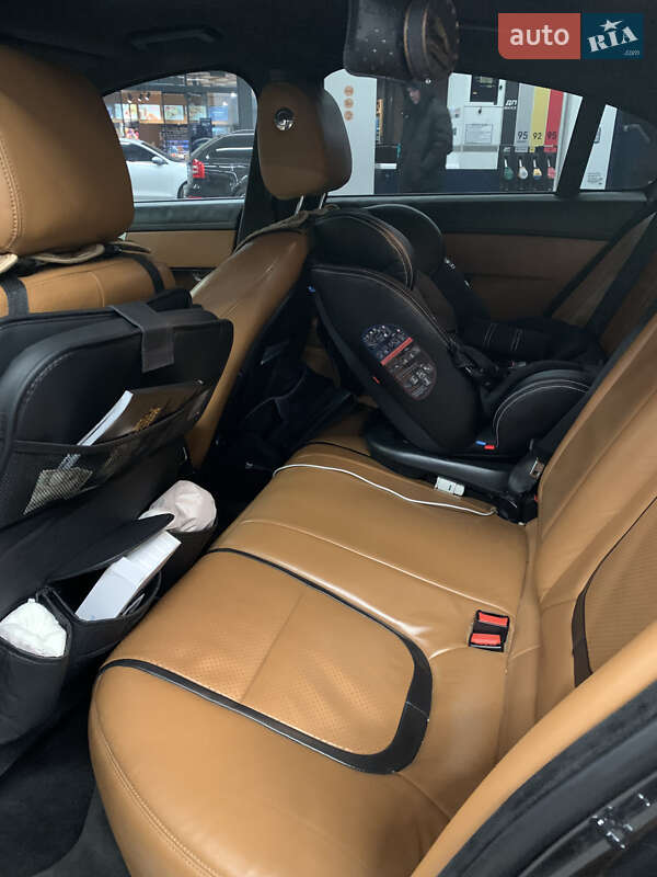 Седан Jaguar XF 2012 в Днепре