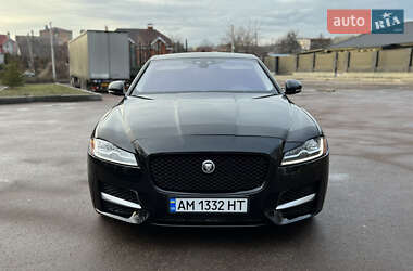 Седан Jaguar XF 2016 в Києві