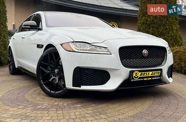 Седан Jaguar XF 2016 в Львові