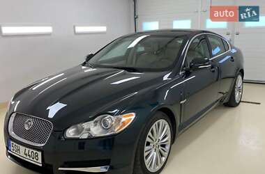 Седан Jaguar XF 2010 в Жидачове