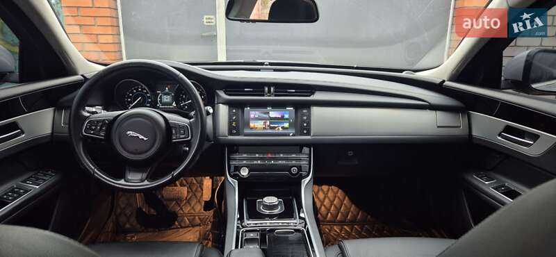 Седан Jaguar XF 2016 в Новомосковске фото 8 Седан Jaguar XF 2016 в Новомосковске