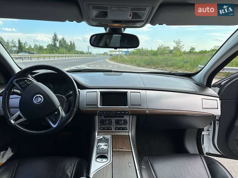 Седан Jaguar XF 2013 в Львові фото 6 Седан Jaguar XF 2013 в Львові