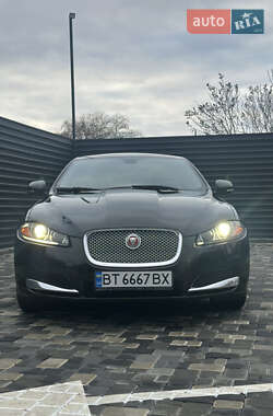 Седан Jaguar XF 2014 в Миколаєві