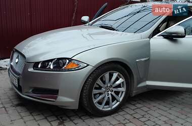 Седан Jaguar XF 2013 в Львові