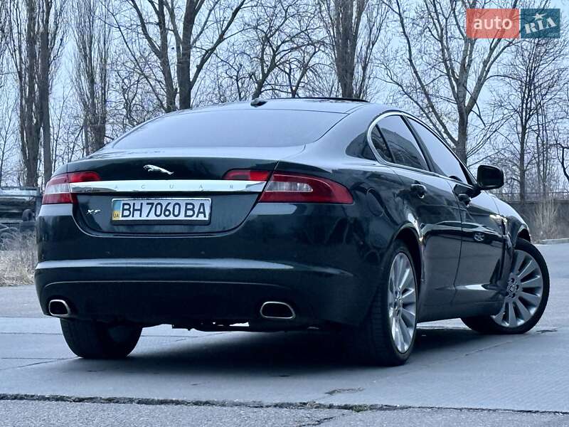 Седан Jaguar XF 2009 в Одессе