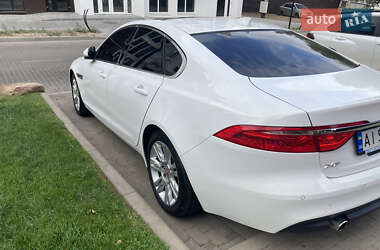 Седан Jaguar XF 2016 в Белогородке