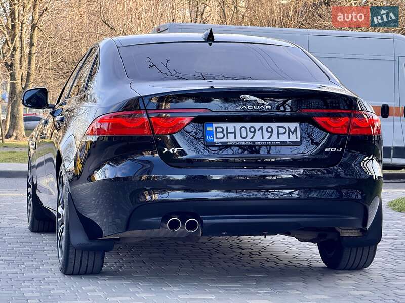 Седан Jaguar XF 2019 в Одессе
