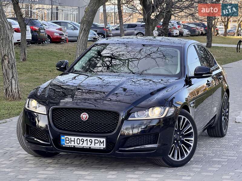Седан Jaguar XF 2019 в Одессе