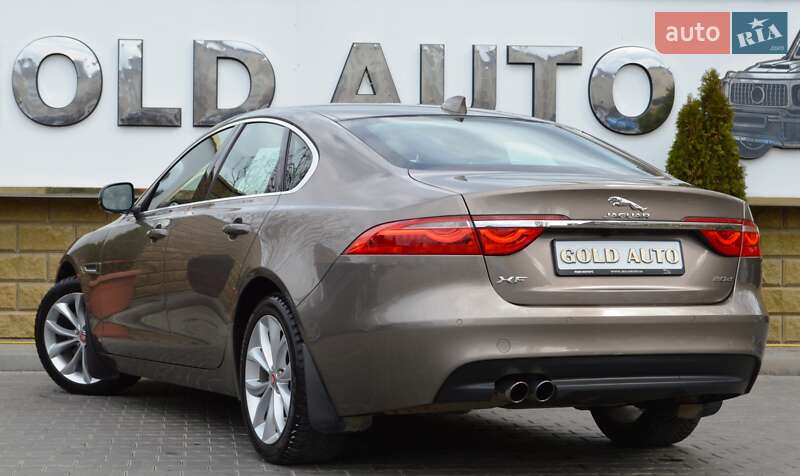 Седан Jaguar XF 2016 в Одессе