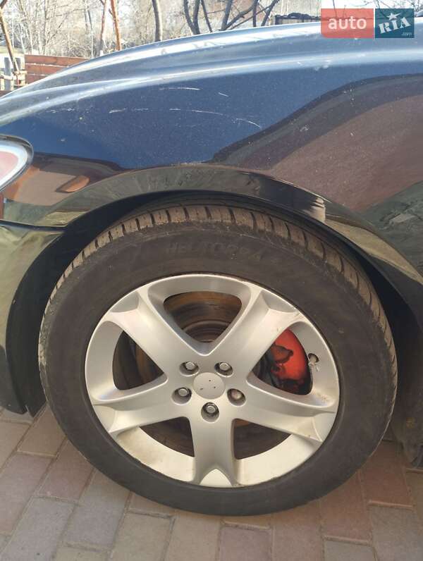 Седан Jaguar XF 2009 в Казатине
