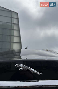 Седан Jaguar XF 2014 в 