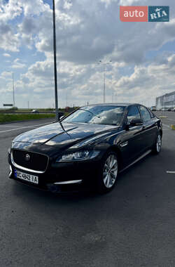 Седан Jaguar XF 2017 в Львові