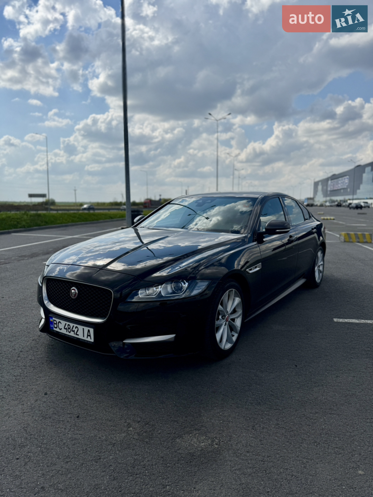 2017 Jaguar XF - мініатюра 6