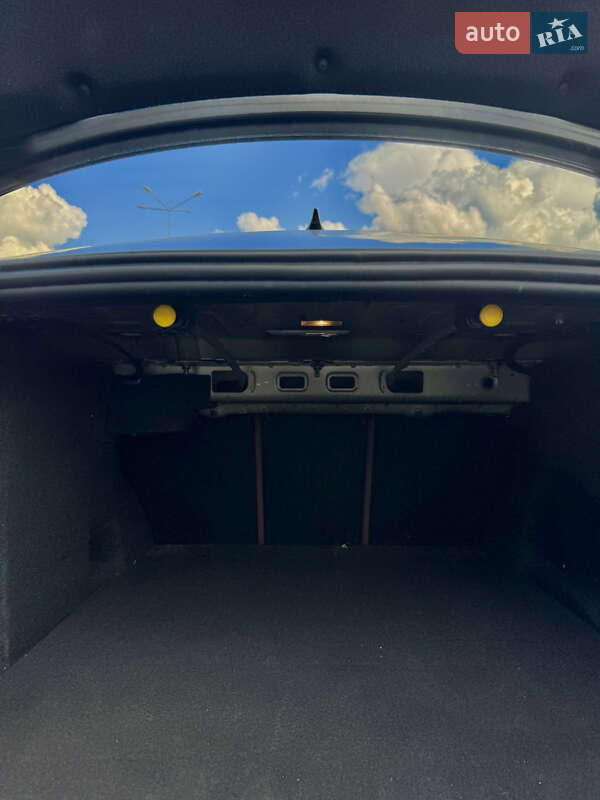 Седан Jaguar XF 2017 в Львові фото 30 Седан Jaguar XF 2017 в Львові