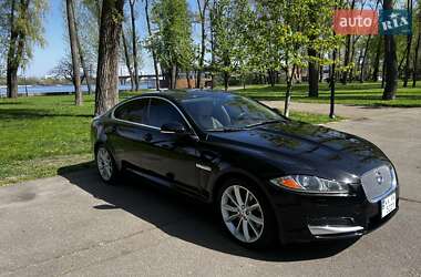 Седан Jaguar XF 2014 в 