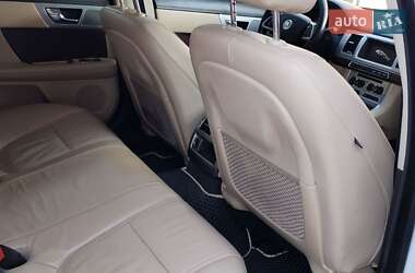 Седан Jaguar XF 2013 в 