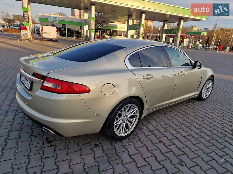 Седан Jaguar XF 2008 в Виннице