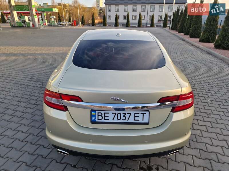 Седан Jaguar XF 2008 в Виннице