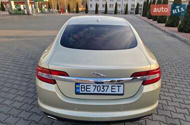 Седан Jaguar XF 2008 в 