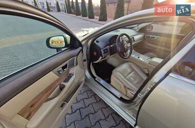 Седан Jaguar XF 2008 в 