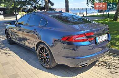 Седан Jaguar XF 2013 в 