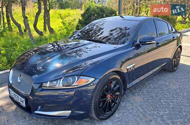 Седан Jaguar XF 2013 в 
