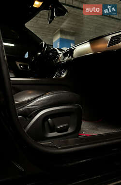 Седан Jaguar XF 2012 в 