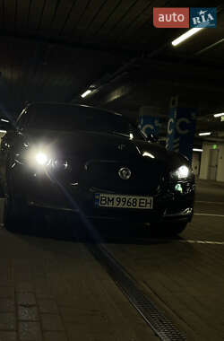 Седан Jaguar XF 2012 в 
