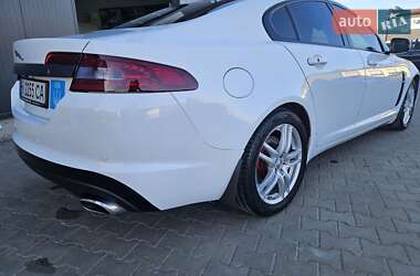 Седан Jaguar XF 2010 в 