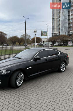 Седан Jaguar XF 2013 в 