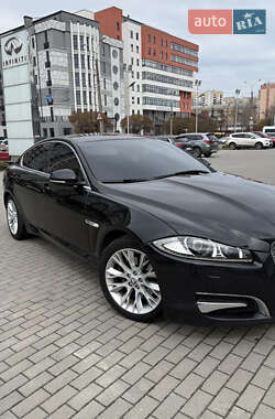 Седан Jaguar XF 2013 в 