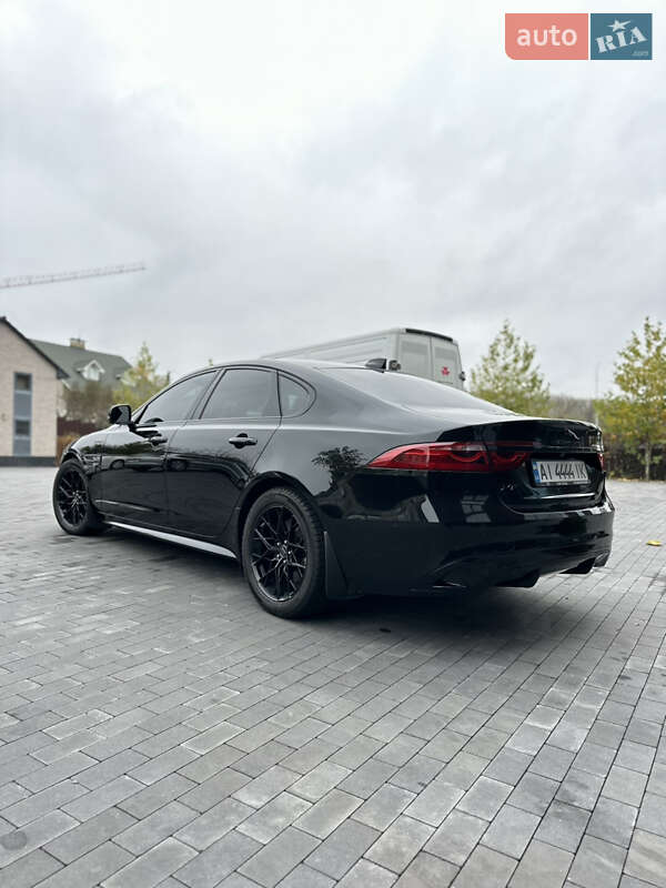 Седан Jaguar XF 2021 в Киеве