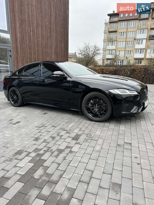 Седан Jaguar XF 2021 в Киеве
