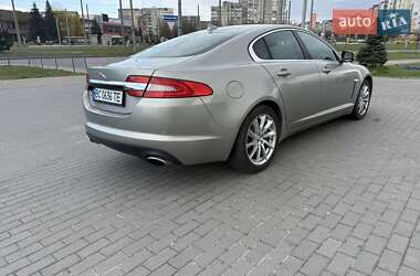 Седан Jaguar XF 2013 в 
