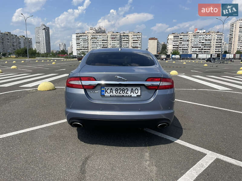 Седан Jaguar XF 2013 в Києві