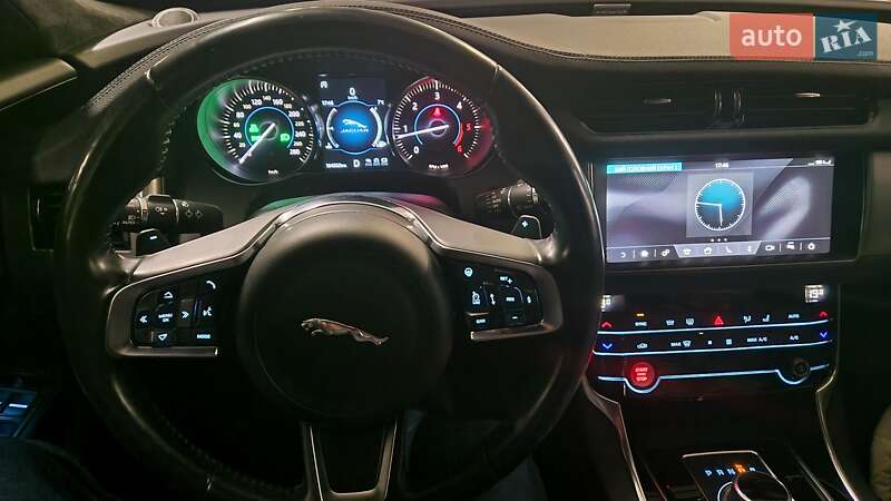 Седан Jaguar XF 2020 в Киеве