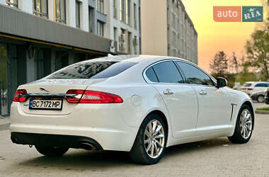 Седан Jaguar XF 2012 в Львові
