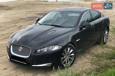 Седан Jaguar XF 2013 в Чернигове