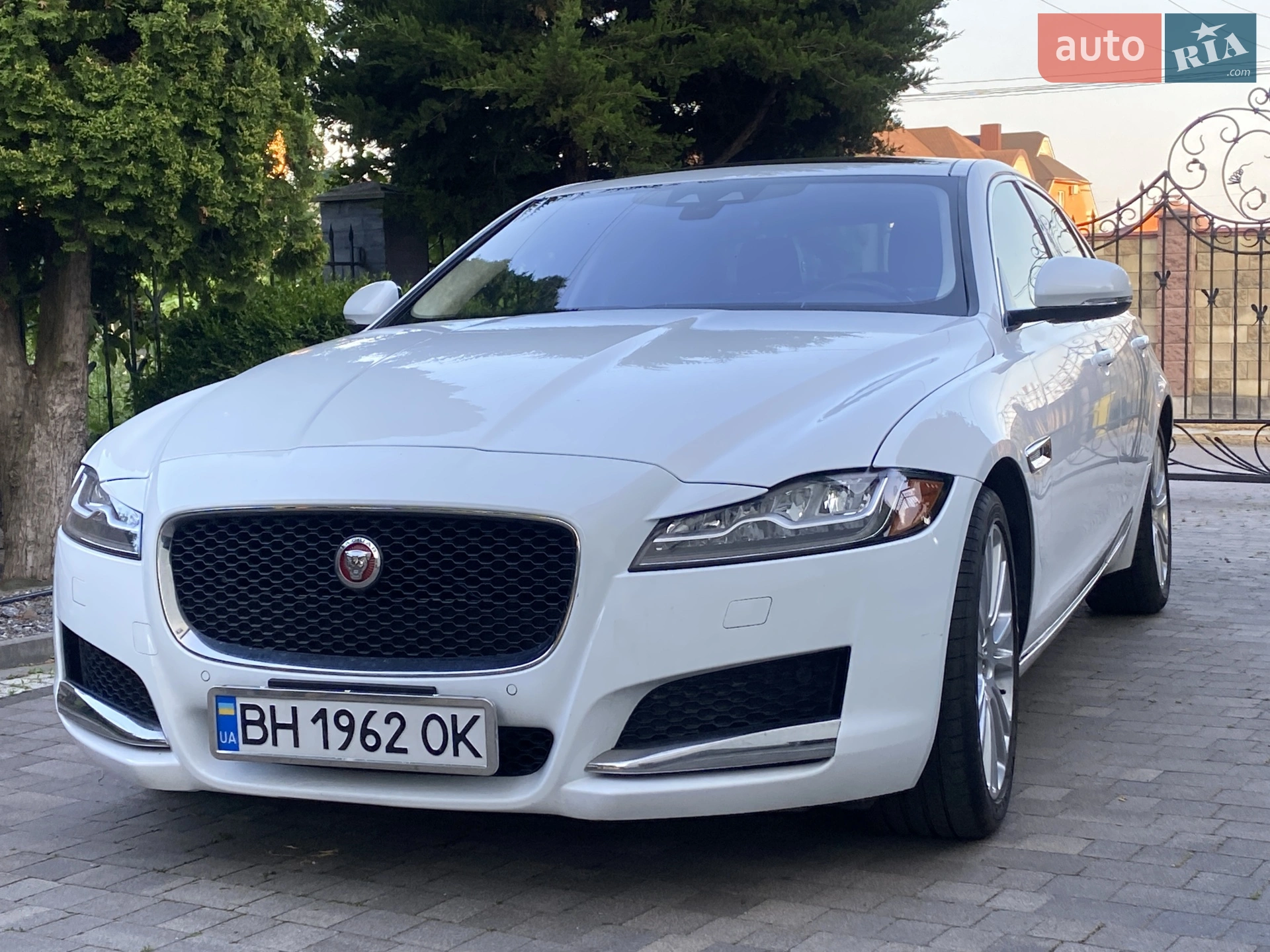 2018 Jaguar XF - фото 1