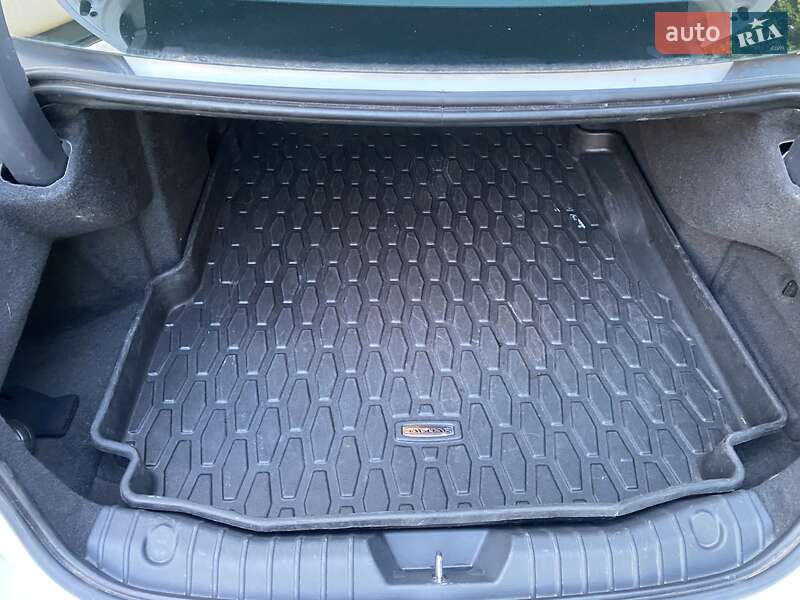 Седан Jaguar XF 2018 в Луцке фото 25 Седан Jaguar XF 2018 в Луцке