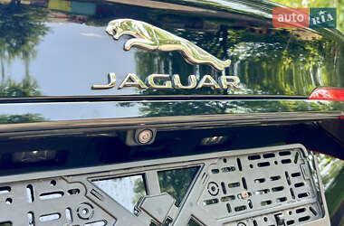 Седан Jaguar XF 2017 в 
