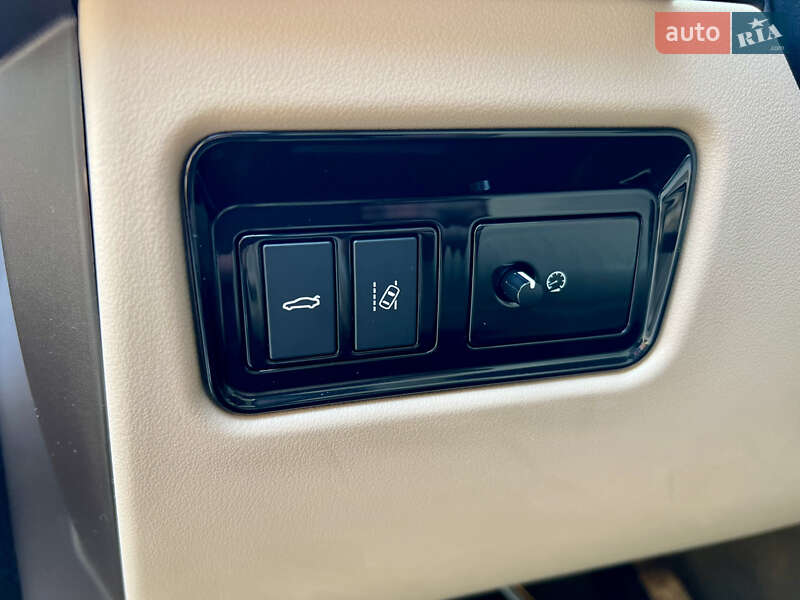 Седан Jaguar XF 2018 в Валках
