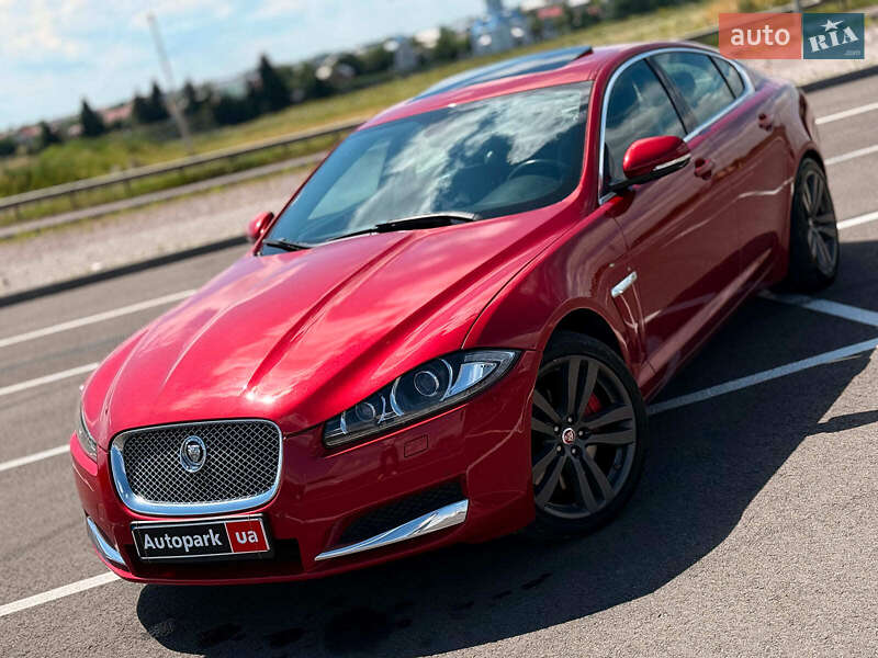 Седан Jaguar XF 2013 в Львове