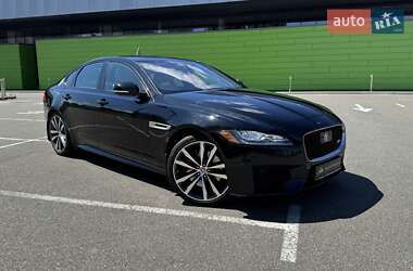 Седан Jaguar XF 2015 в Києві